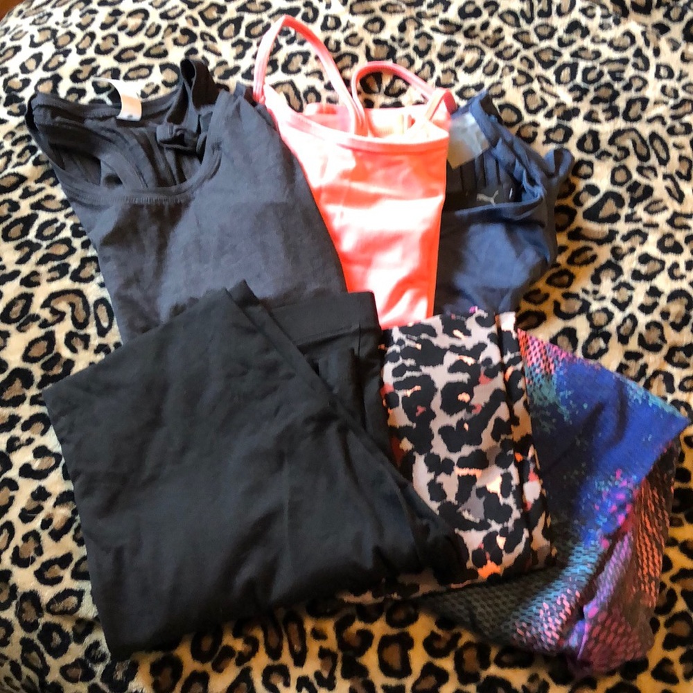 Bundle (3 sets) of athletic outfits